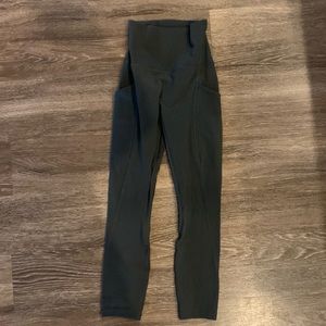 Lululemon size 0 gray leggings 25 length